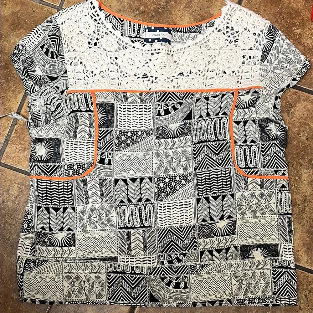 Comme Toi Black and White Patterned Women's Top with Orange Piping